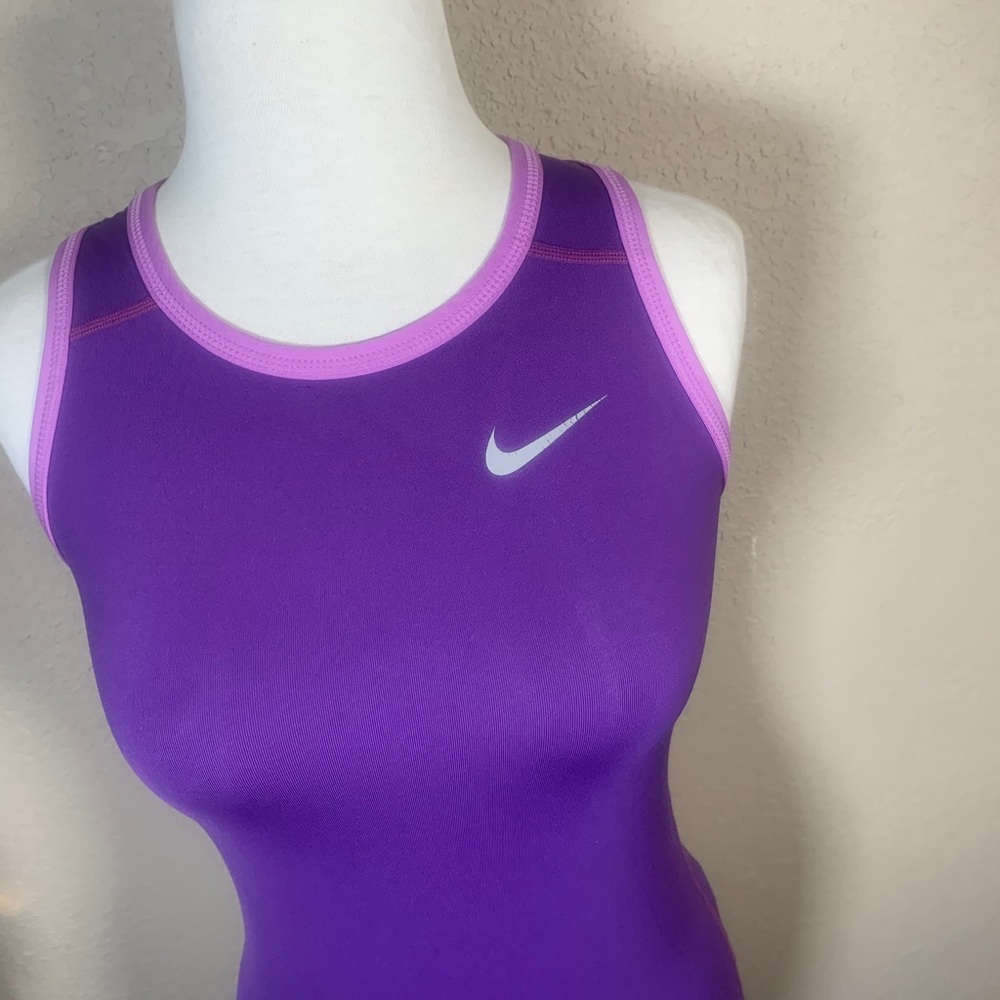 EUC Nike Pro Fitted Dri-Fit Tank - Size Medium - Picture 12 of 14